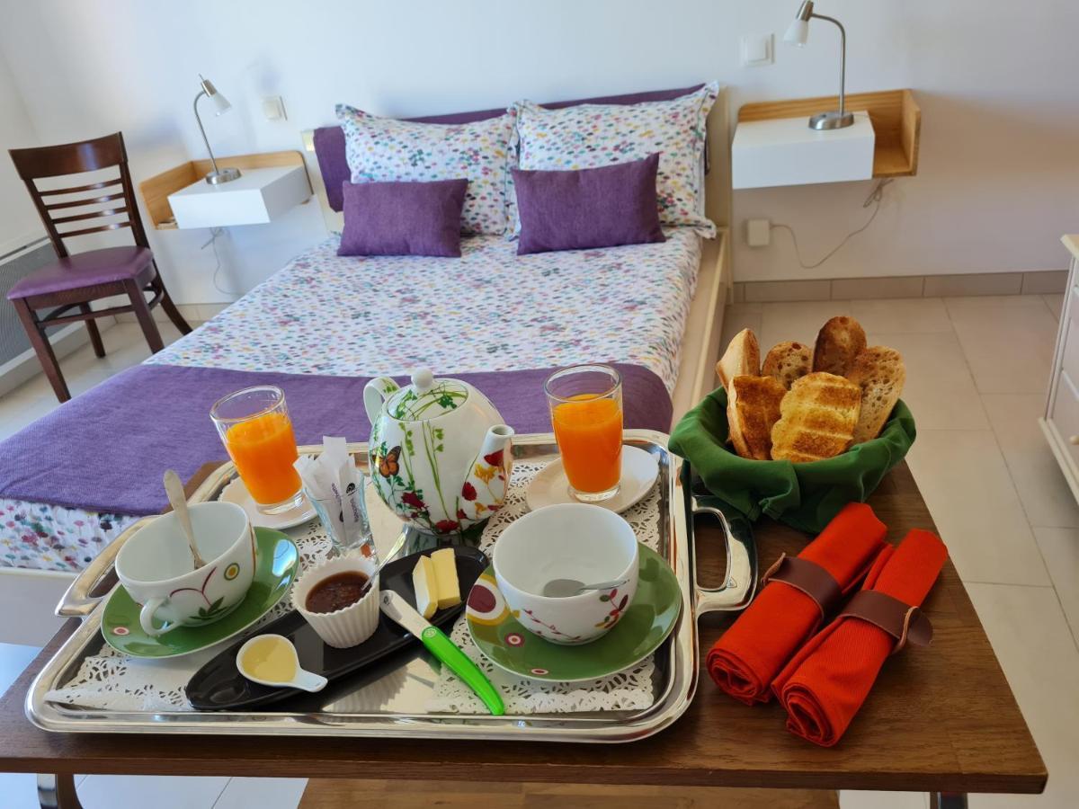 Chambres D'Hotes B&B La Bergeronnette Avec Piscine Couverte Chauffee Bizanet Kültér fotó