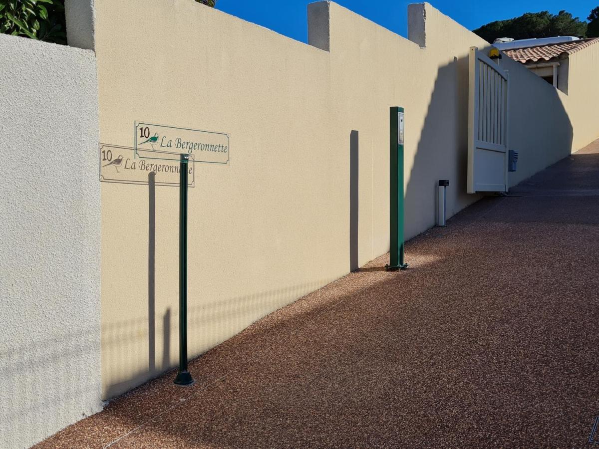 Chambres D'Hotes B&B La Bergeronnette Avec Piscine Couverte Chauffee Bizanet Kültér fotó